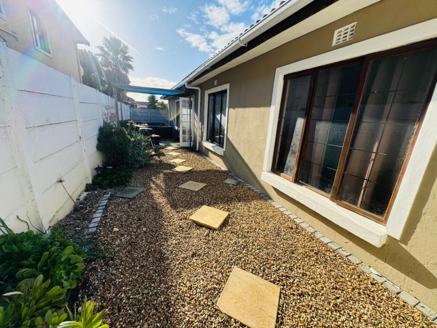 3 Bedroom Property for Sale in Highbury Western Cape